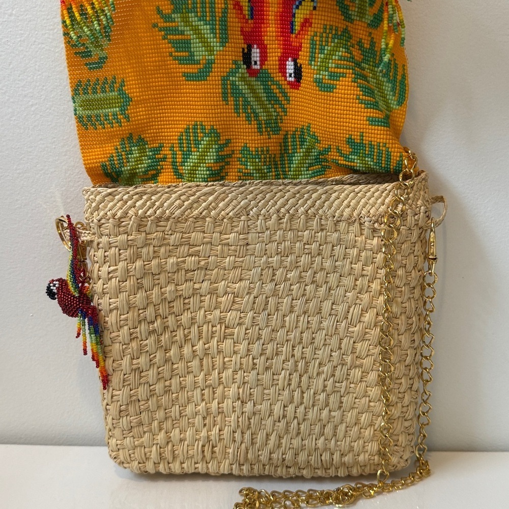 YUMAJAI Guacamaya Handmade Beaded Macaw Parrot Clutch Handbag Purse and Charm - Picture 6 of 9